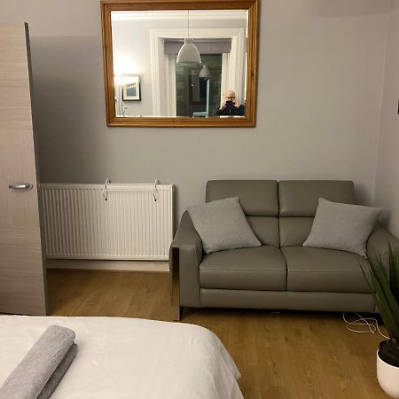 Bed and Breakfast Next Door To Holyrood Palace And Arthur'S Seat Edinburgh Exterior foto