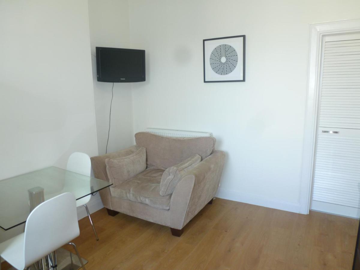 Bed and Breakfast Next Door To Holyrood Palace And Arthur'S Seat Edinburgh Exterior foto